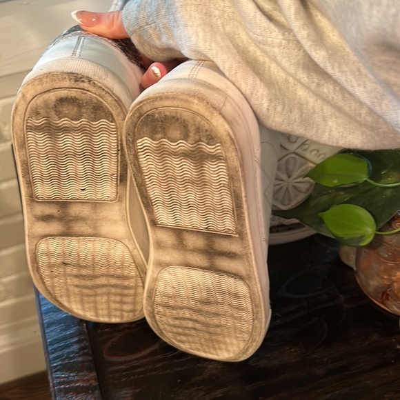 Steve Madden shoes that are Barely worn but super comfortable! - Picture 6 of 6